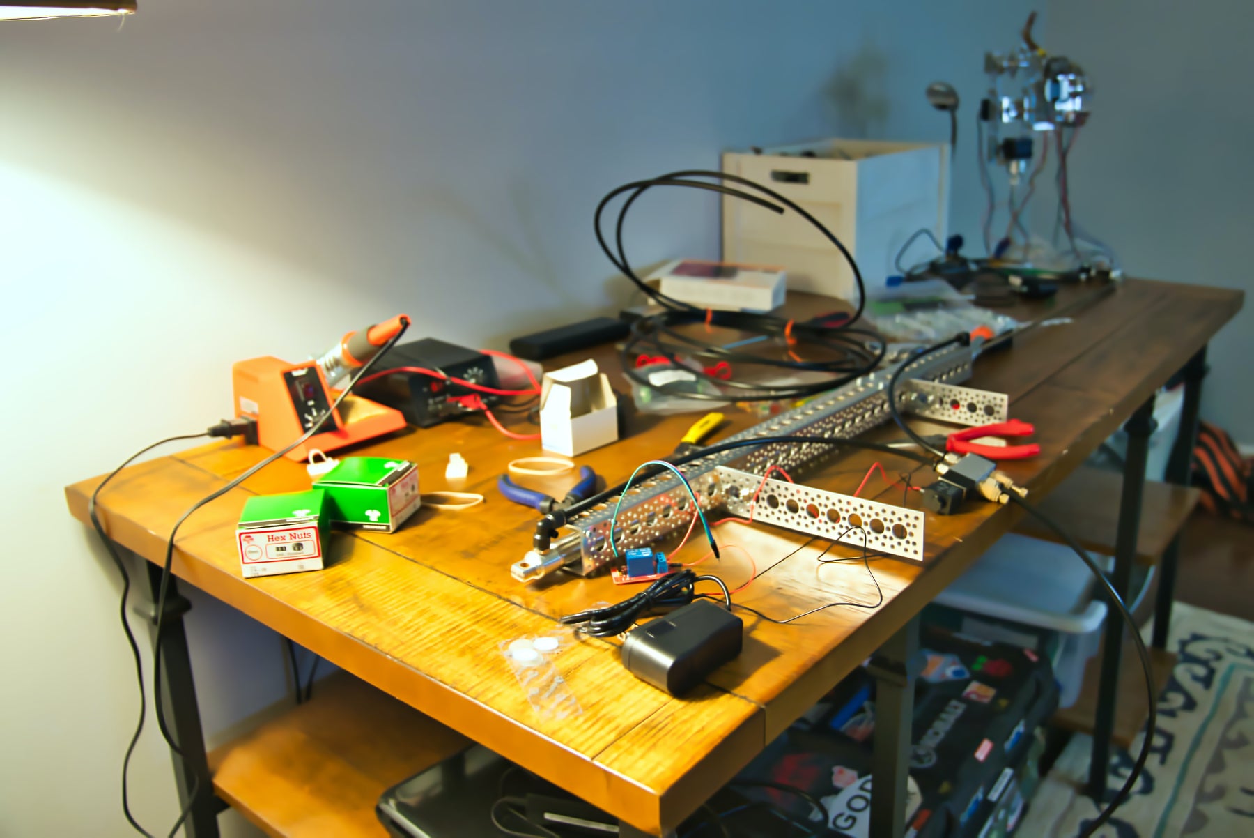 Table with soldering products